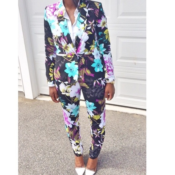 Floral suit set - Picture 1 of 3
